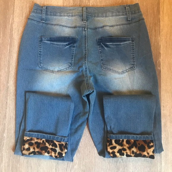 Venus Leopard Cuffed Jeans Size 8 - Picture 9 of 11